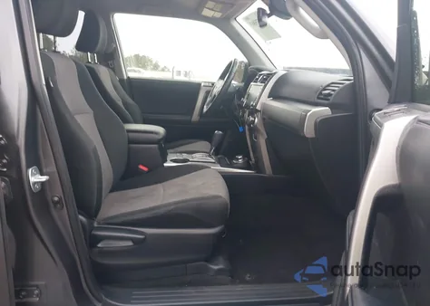 2021 Toyota 4Runner Sr5 z USA, uszkodzony, nr VIN JTEMU5JR8M5859051